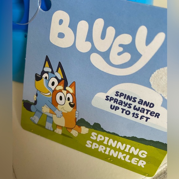 Bluey Spinning Sprinkler NWT - Picture 3 of 5